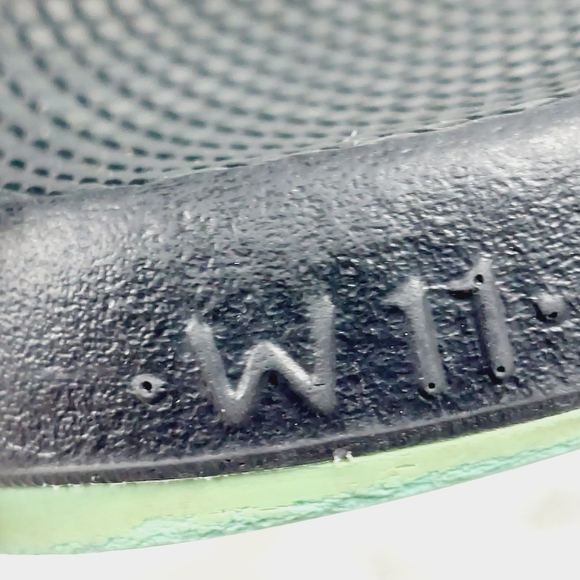 Chaco Black & Aqua Triple Strap Toe Loop Classic Chuckwalla Slip-On Sandals M786 - Picture 10 of 11